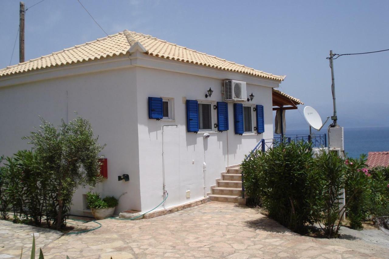 Villa Panorama Michalis Haikos Two Minutes Walk To The Beach Peroulia Kómboi Exteriör bild
