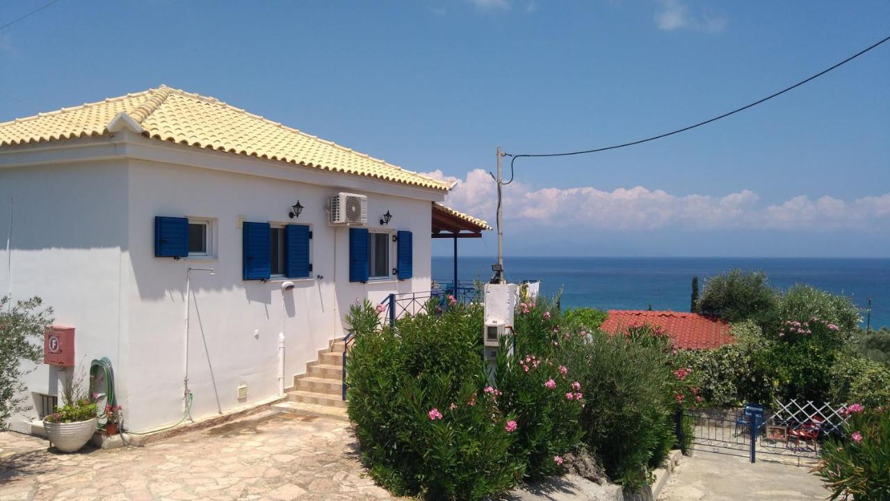 Villa Panorama Michalis Haikos Two Minutes Walk To The Beach Peroulia Kómboi Exteriör bild